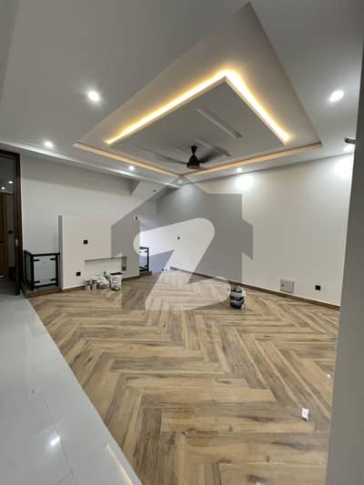 ڈی ۔ 12 اسلام آباد میں 7 کمروں کا 10 مرلہ مکان 4.0 لاکھ میں کرایہ پر دستیاب ہے۔