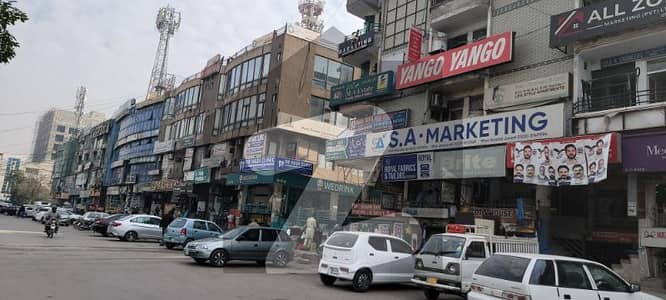 جی ۔ 11 مرکز جی ۔ 11,اسلام آباد میں 3 مرلہ Studio دکان 9.25 کروڑ میں برائے فروخت۔