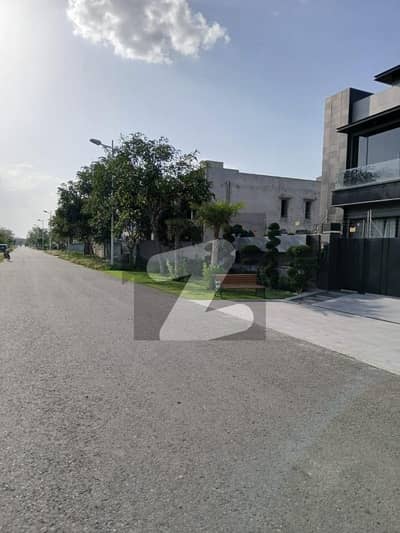 1 Kanal Excellent Location Plot For Sale In Dha Phase 8  For Residence