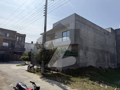 8 Marla Plot For Sale