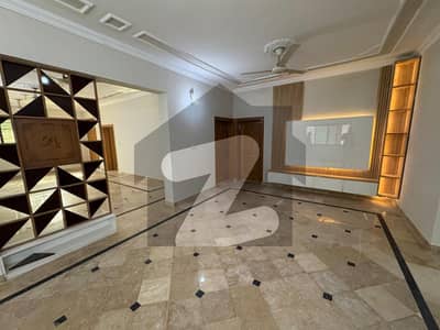 1 kanal well maintained House for sale in NPF 09 Block BIslamabad.