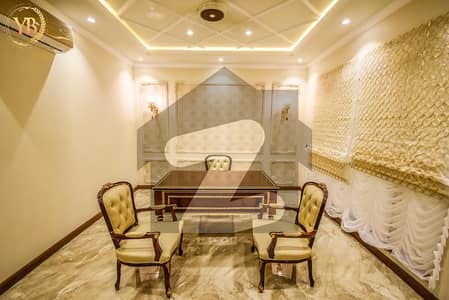 ڈی ایچ اے فیز 6 ڈیفنس (ڈی ایچ اے),لاہور میں 7 کمروں کا 1 کنال مکان 15.0 کروڑ میں برائے فروخت۔