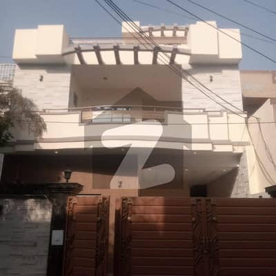 10 male double story like brand new house for sale