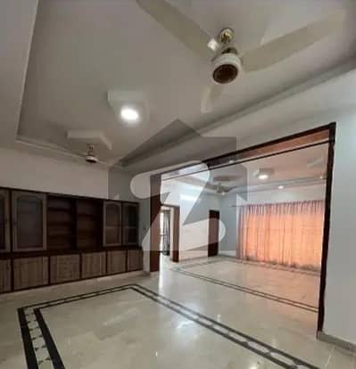 Ground Floor  3 Bed attached Baths with Cupboards  10 Marla