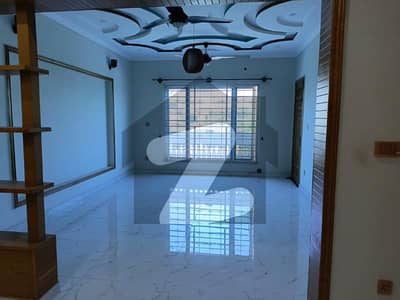 Reasonable Price independent Double Story) 10Marla 4 to 5 Bedroom Seperate House) Gas Available This House Ideal Location This House School Walking Distance