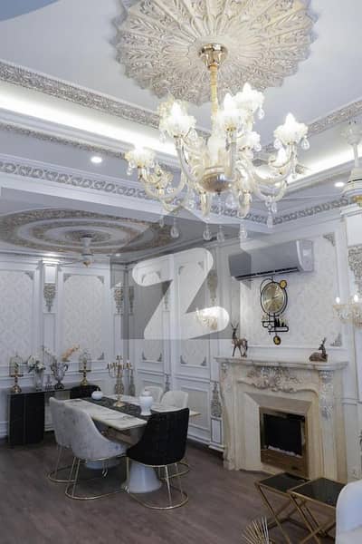 ڈی ایچ اے فیز 6 ڈیفنس (ڈی ایچ اے),لاہور میں 4 کمروں کا 10 مرلہ مکان 5.99 کروڑ میں برائے فروخت۔