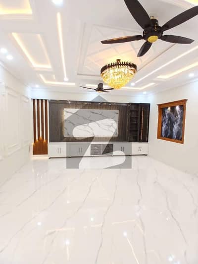 سوان گارڈن ۔ بلاک بی سوان گارڈن,اسلام آباد میں 3 کمروں کا 12 مرلہ زیریں پورشن 65.0 ہزار میں کرایہ پر دستیاب ہے۔