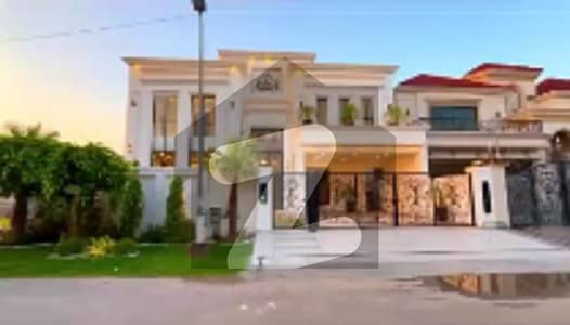 رائل آرچرڈ - بلاک سی رائل آرچرڈ,ملتان پبلک سکول روڈ,ملتان میں 5 کمروں کا 1 کنال مکان 7.0 کروڑ میں برائے فروخت۔