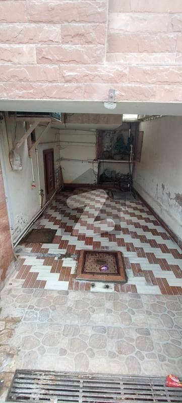 Prime Location Flat For Sale In Karachi