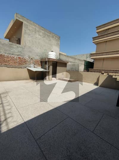 وکیل کالونی اسلام آباد ہائی وے,راولپنڈی میں 3 کمروں کا 4 مرلہ مکان 1.1 کروڑ میں برائے فروخت۔