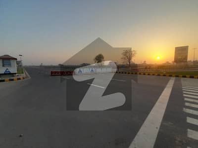 Possession Available D Block 1 Kanal On Ground Good Location Near To Park Plot For Sale In LDA City Lahore