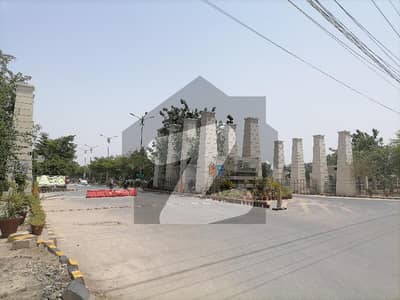 فور سِیزن ہاؤسنگ فیصل آباد میں 7 مرلہ رہائشی پلاٹ 1.45 کروڑ میں برائے فروخت۔