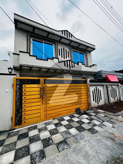 House Of 8 Marla In Airport Housing Society - Sector 4 For Sale