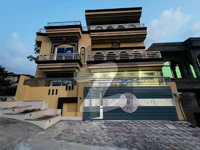 House Available For Sale In Airport Housing Society - Sector 4