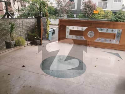 Beautiful 15 Marla Luxury House For Sale Bahria Town