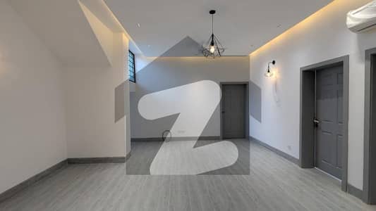 FOR RENT 2 Kanal Designer Duplex House14Beds E_7