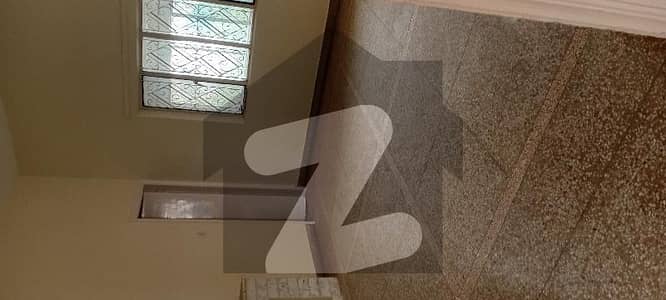 30*50 Full House Available In G-9/4, Near Market And Mosque Near Markaz