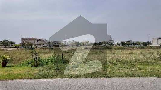 1 Kanal Possession Plot Prime Location in Phase 8, Block S (DB POL)