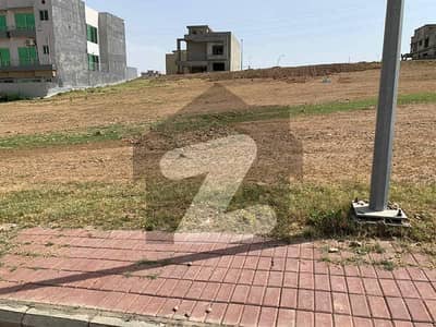 بحریہ ٹاؤن فیز 8 ۔ بلاک اے بحریہ ٹاؤن فیز 8,بحریہ ٹاؤن راولپنڈی,راولپنڈی میں 10 مرلہ رہائشی پلاٹ 80.0 لاکھ میں برائے فروخت۔