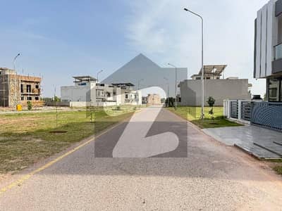 Prominently-Located 10 Marla Residential Plot Available In Park View - Block H