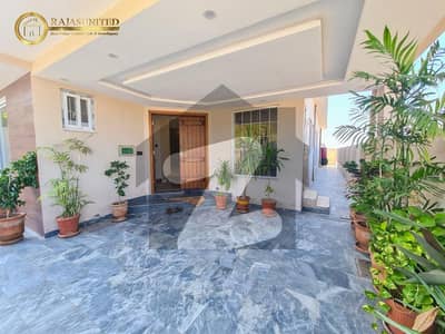 بحریہ ٹاؤن فیز 8 ۔ بلاک ای بحریہ ٹاؤن فیز 8,بحریہ ٹاؤن راولپنڈی,راولپنڈی میں 5 کمروں کا 10 مرلہ مکان 3.85 کروڑ میں برائے فروخت۔