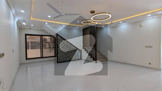 FOR RENT Designer 10 Beds Triple Storey House F_7/1
