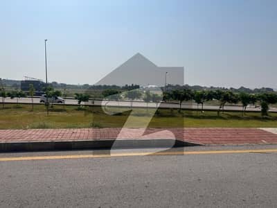 بحریہ ٹاؤن فیز 8 بحریہ ٹاؤن راولپنڈی,راولپنڈی میں 10 مرلہ رہائشی پلاٹ 97.0 لاکھ میں برائے فروخت۔