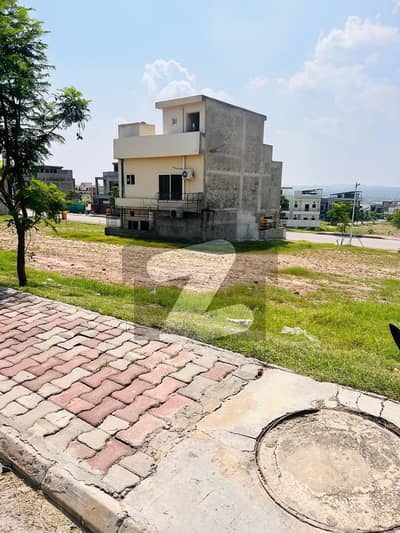 7 Marla Plot For Sale