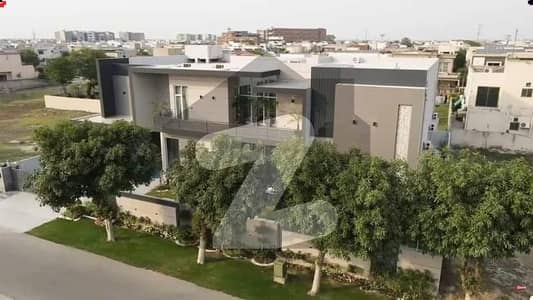2 KANAL ELEGANT AND FULLY MAINTAINED SUPER HOT LOCATED BUNGALOW IS AVAILABLE IN THE BEST BLOCK OF DHA LAHORE.