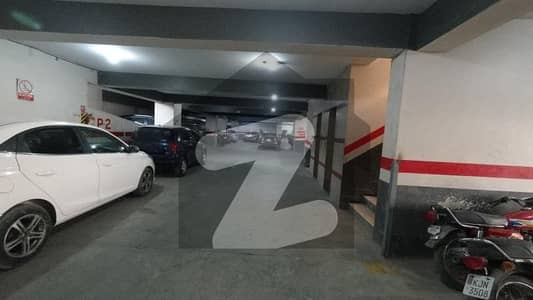 Luxury Corner Apartment For Sale In Gulshan-E-Iqbal, Block 3, Karachi