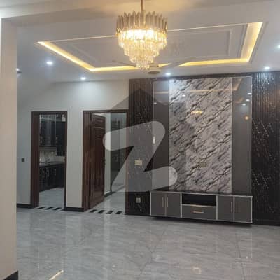 5 MARLA LOWER PORTION AVAILABLE FOR RENT