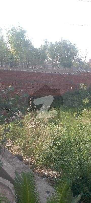 10 Marla Plot For Sale With Gas Location