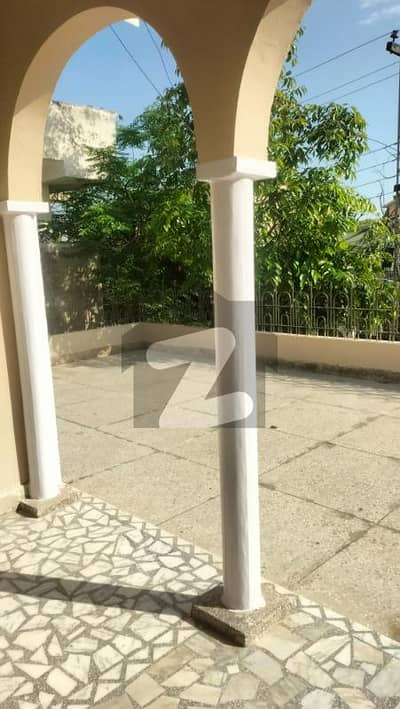 چکلالہ سکیم 3 چکلالہ سکیم,راولپنڈی میں 4 کمروں کا 10 مرلہ مکان 1.45 لاکھ میں کرایہ پر دستیاب ہے۔