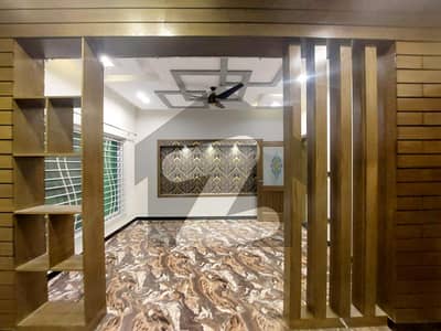 1 Kanal Brand New Upper Portion For Rent.