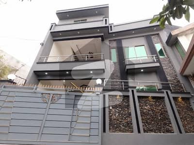 Prime Location 7 Marla House Situated In Peshawar Road For sale