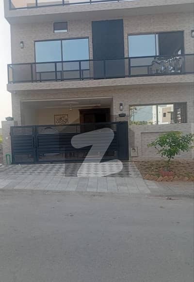 Excelleny House for sale  size 5+1 Marla