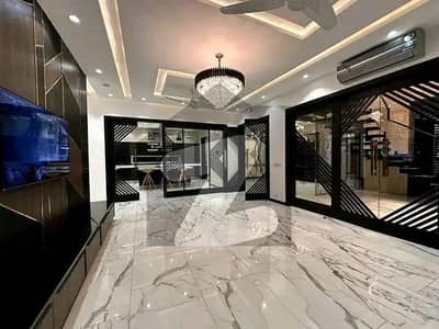 1 Kanal Full House for Rent in DHA Phase 2, Islamabad | 6 Bed Luxury Living A spacious and well-maintained 1 Kanal full house is available for rent in the prime location of DHA Phase 2, Islamabad. Ideally located near parks and commercial areas, this hou