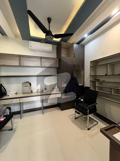 100 Yards Furnished Bungalow For Sale