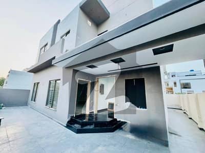 لیک سٹی رائیونڈ روڈ,لاہور میں 3 کمروں کا 10 مرلہ بالائی پورشن 1.0 لاکھ میں کرایہ پر دستیاب ہے۔