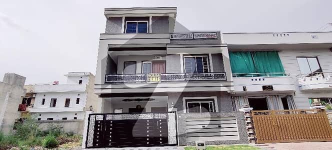 جناح گارڈنز فیز 1 جناح گارڈنز,ایف ای سی ایچ ایس,اسلام آباد میں 3 کمروں کا 7 مرلہ مکان 3.75 کروڑ میں برائے فروخت۔