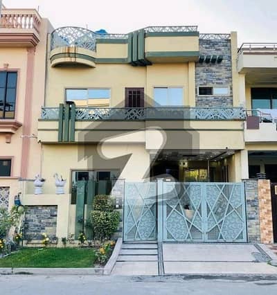 سٹی ہاؤسنگ سوسائٹی گوجرانوالہ میں 4 کمروں کا 5 مرلہ مکان 1.7 کروڑ میں برائے فروخت۔