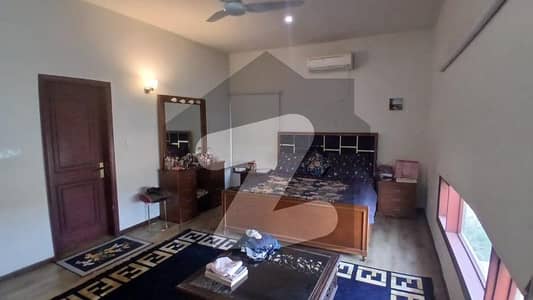 ڈی ایچ اے فیز 5 ڈی ایچ اے ڈیفینس,کراچی میں 6 کمروں کا 1 کنال مکان 12.5 کروڑ میں برائے فروخت۔