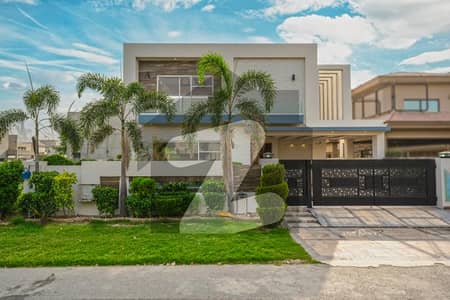 ڈی ایچ اے فیز 5 - بلاک ایچ فیز 5,ڈیفنس (ڈی ایچ اے),لاہور میں 5 کمروں کا 1 کنال مکان 8.45 کروڑ میں برائے فروخت۔