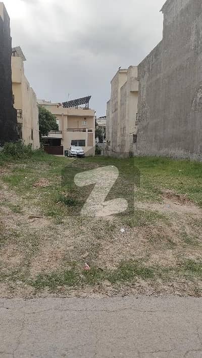 7 Marla Builder Location Plot Is Available For Sale