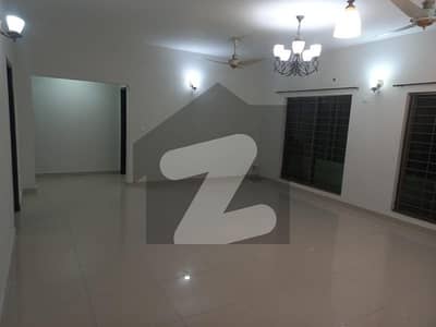 Ready To sale A Prime Location Flat 10 Marla In Askari 11 - Sector B Apartments Lahore