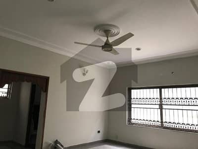 DHA Phase 5 Elegant 1 Kanal House Available for Rent