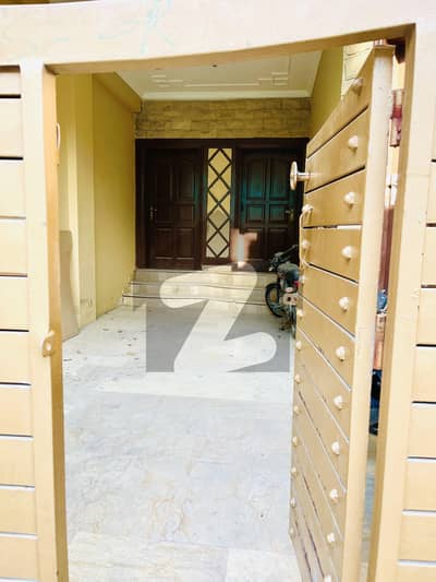 ای ۔ 11 اسلام آباد میں 7 کمروں کا 6 مرلہ مکان 4.95 کروڑ میں برائے فروخت۔