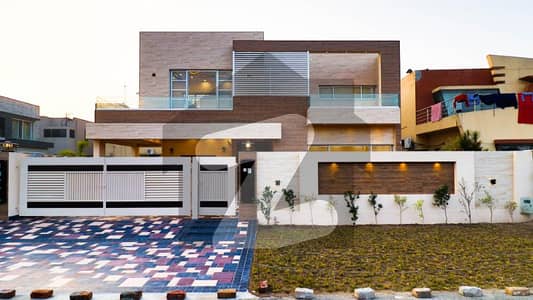 Slightly Used Modern Design Bungalow For Sale at Super Hot Location Carrefour and Big Park