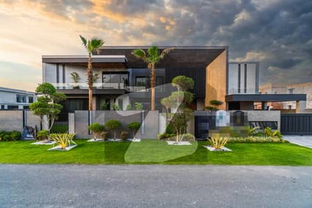 2 KANAL FURNISHED DESIGNER HOUSE FOR SALE NEAR PARK OR MAREKT