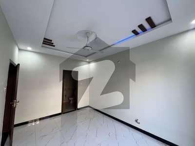 جی ۔ 14/4 جی ۔ 14,اسلام آباد میں 2 کمروں کا 4 مرلہ زیریں پورشن 65.0 ہزار میں کرایہ پر دستیاب ہے۔